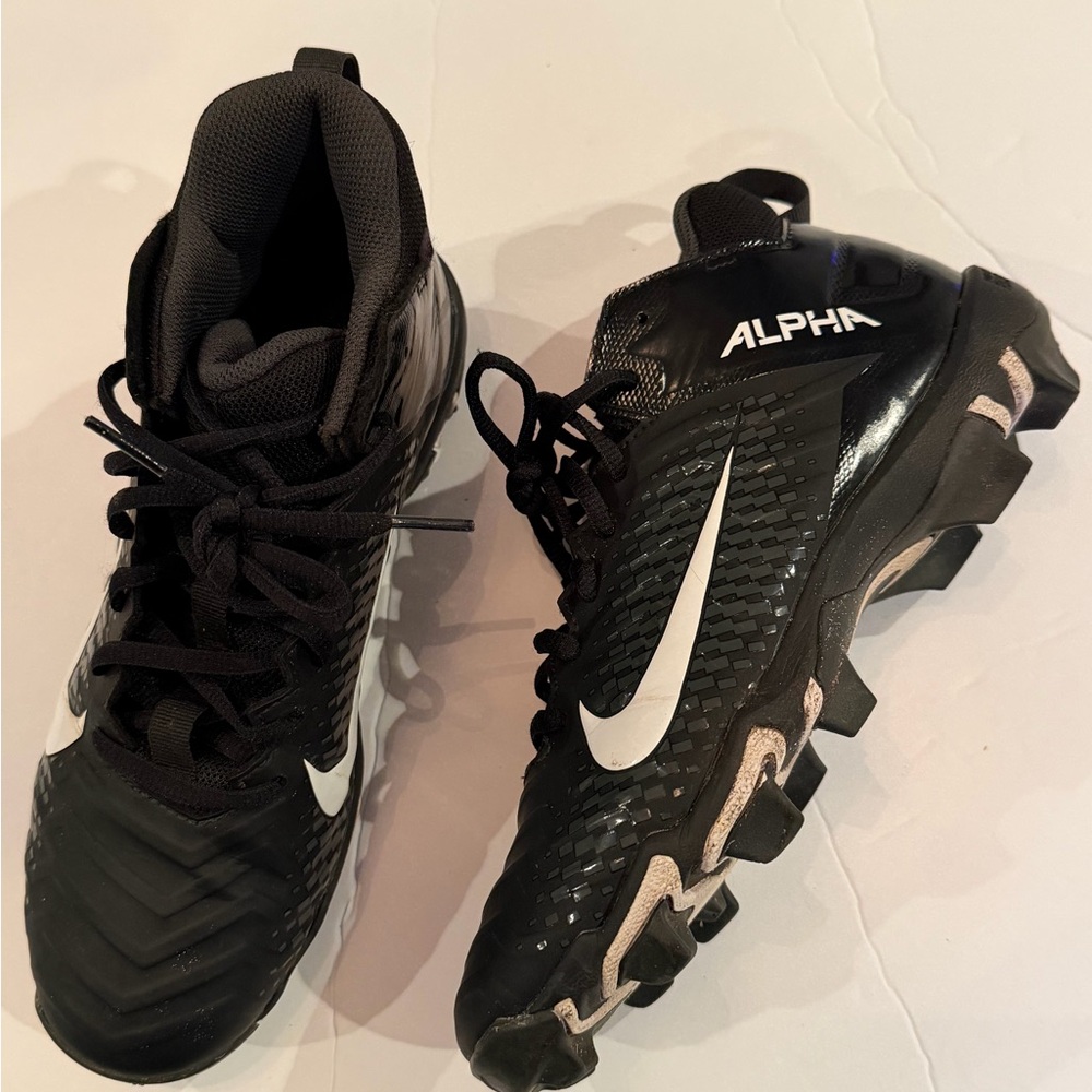Nike Kids' Alpha Black and White Cleats